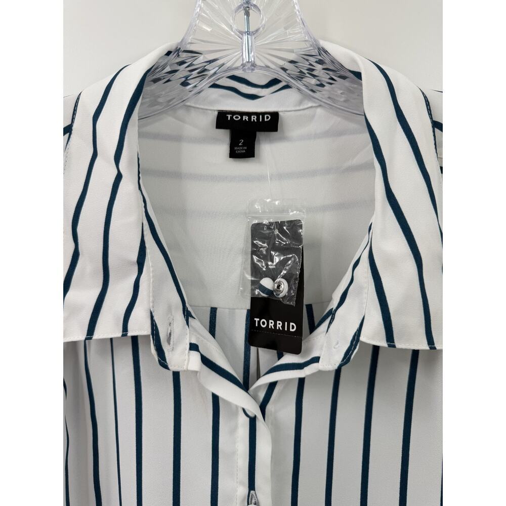 Torrid Women's Madison Georgette Long Sleeve Button Up Shirt 2/2X NWT Teal/White - Picture 3 of 9